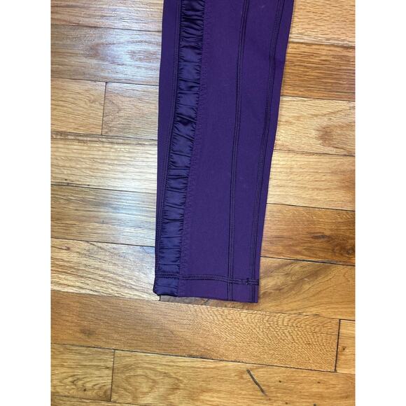 Lululemon Purple/Plum Side Gathered Satin Detail Leggings Womens Size 4 - Picture 2 of 7